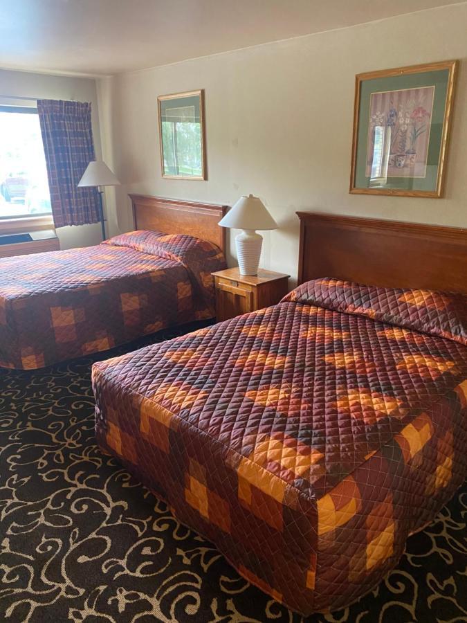 Malibu Inn Lake Delton Экстерьер фото