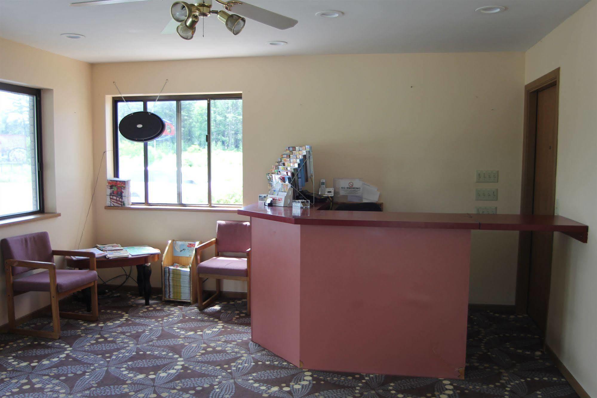 Malibu Inn Lake Delton Экстерьер фото